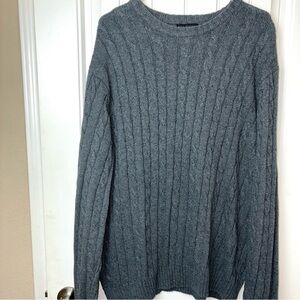 Men's Gray Cable Knit Crewneck Sweater